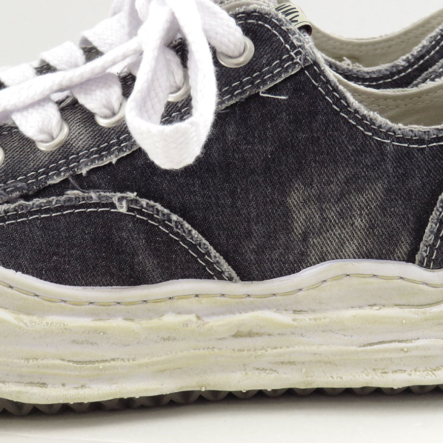 【Maison MIHARA YASUHIRO】<br>"HANK" OG Sole Bleach-Wash Denim Canvas Low-top Sneaker (BLACK) <br>A15FW731