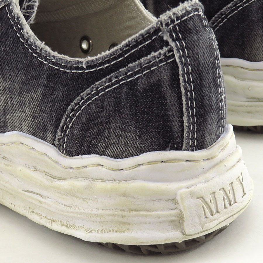 【Maison MIHARA YASUHIRO】<br>"HANK" OG Sole Bleach-Wash Denim Canvas Low-top Sneaker (BLACK) <br>A15FW731
