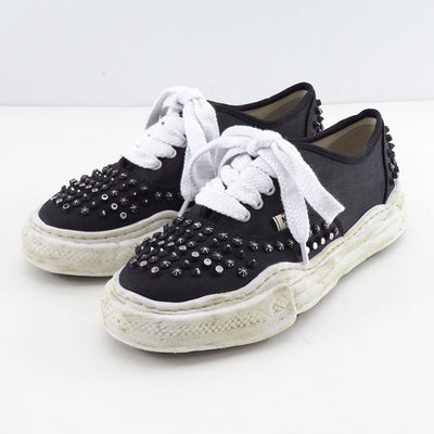 【Maison MIHARA YASUHIRO】<br>"BAKER" OG Sole Studded Canvas Low-top Sneaker (BLACK) <br>A01FW702