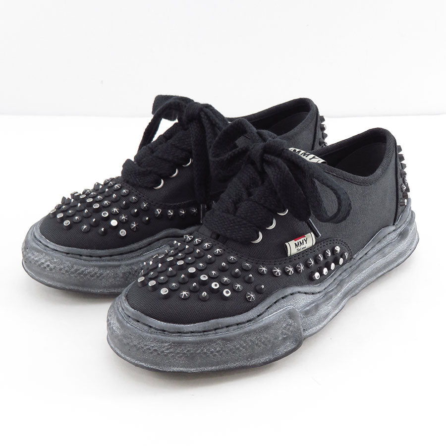 【Maison MIHARA YASUHIRO】<br>"BAKER" OG Sole Studded Canvas Low-top Sneaker (BLK/BLK) <br>A01FW702