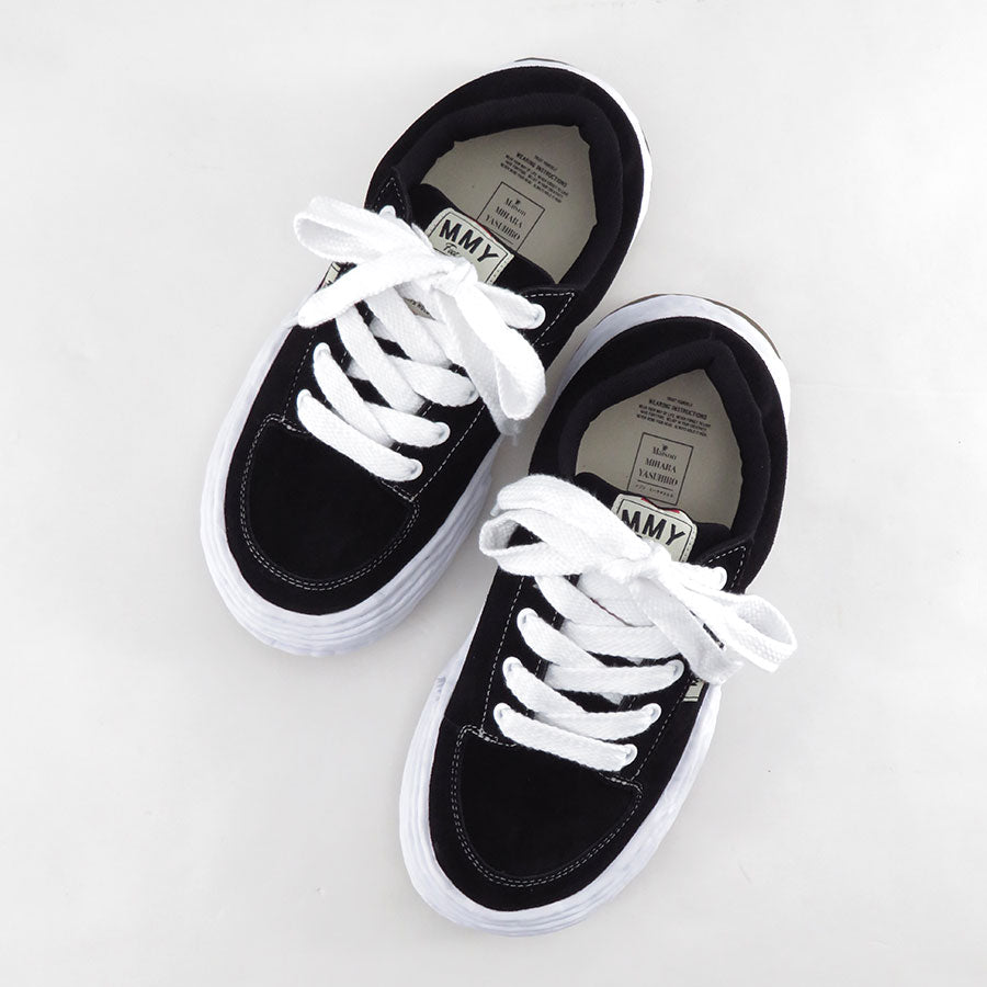 【Maison MIHARA YASUHIRO】<br>"OLIVER" OG Sole Suede Low-top Sneaker (BLACK) <br>A15FW702