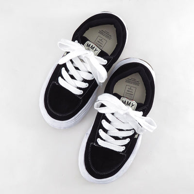 【Maison MIHARA YASUHIRO】<br>"OLIVER" OG Sole Suede Low-top Sneaker (BLACK) <br>A15FW702