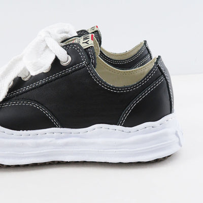 【Maison MIHARA YASUHIRO】<br> "HANK" OG Sole Leather Low-top Sneaker (BLACK)<br> A05FW704 