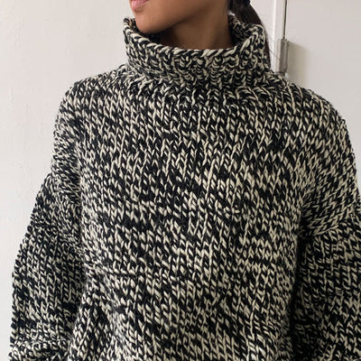 【SEEALL/シーオール】<br>HAND OVERSIZED HIGHNECK SWEATER <br>SAU31KN881