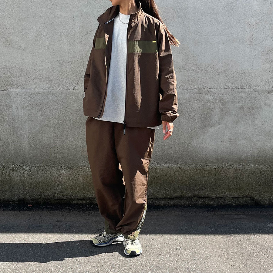 FARAH/ファーラー】Nylon Switching Jacket FR0403-M1006の通販