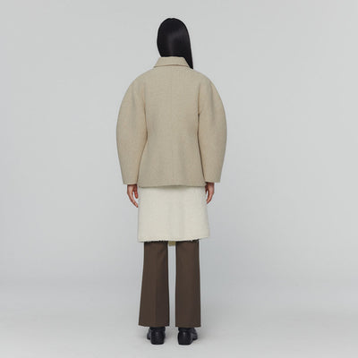 【AMOMENTO/アモーメント】<br>HOURGLASS HALF COAT <br>AM24FWW03CT