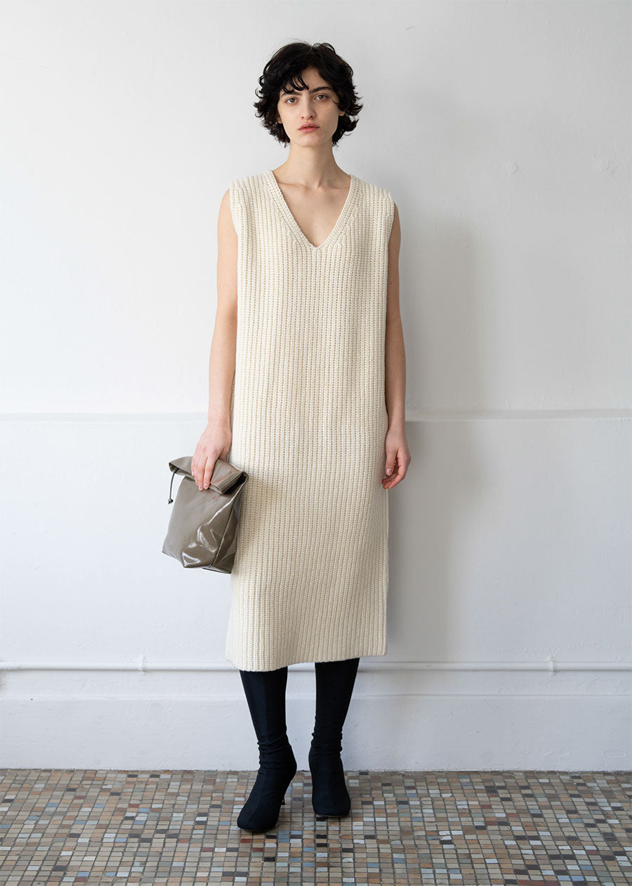IIROT (イロット) 2024AW LOOK BOOK – ONENESS ONLINE STORE