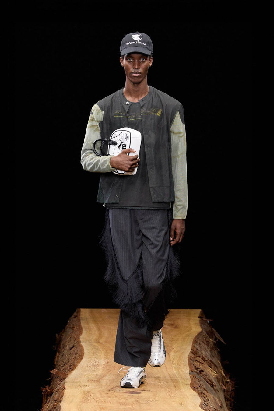 美品 MASU エムエーエスユー レーヨン トップス 1030P♪ M A S U (エムエーエスユー) 2026SS LOOK BOOK – ONENESS ONLINE STORE