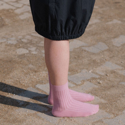 【Baserange/ベースレンジ】<br>RIB OVERANKLE SOCKS <br>SORO-CR-WI25