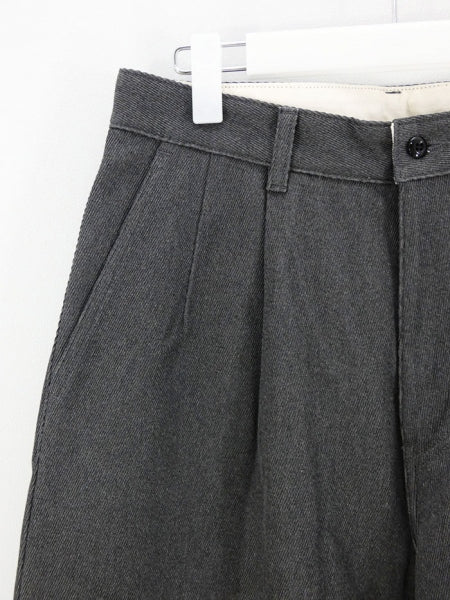 【Graphpaper/グラフペーパー】Hard Twill Two Tuck Pants
