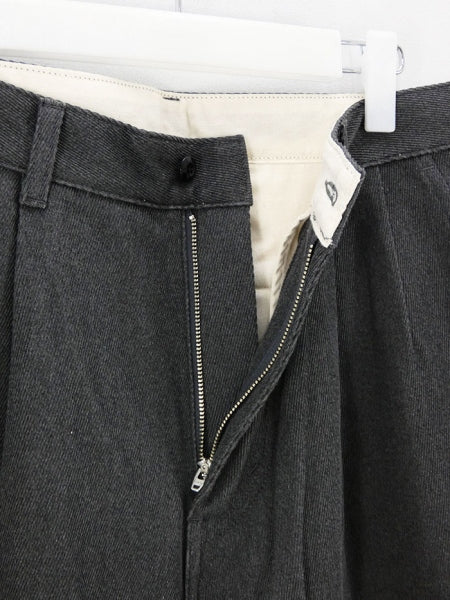 【Graphpaper/グラフペーパー】Hard Twill Two Tuck Pants