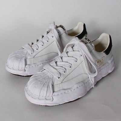 【Maison MIHARA YASUHIRO】<br> "BLAKEY" OG Sole Leather Low-top Sneaker (WHITE)<br> A06FW702