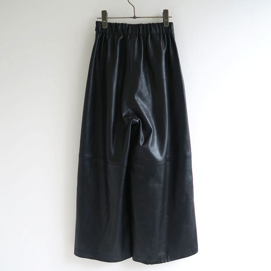 【IIROT/イロット】<br>Aynthetic Leather Cropped Pant <br>020-022-WP50