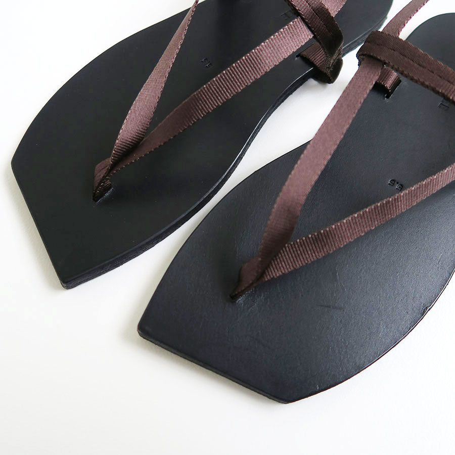 AURALEE/オーラリー】BELTED LEATHER SANDALS MADE BY FOOT THE COACHER A23SS01FTの通販  「ONENESS ONLINE STORE」