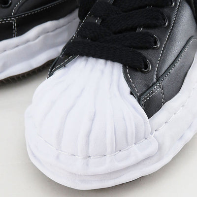 [Maison 三原康弘]<br> “BLAKEY”OG 鞋底皮革低帮运动鞋（黑色）<br> A06FW702 