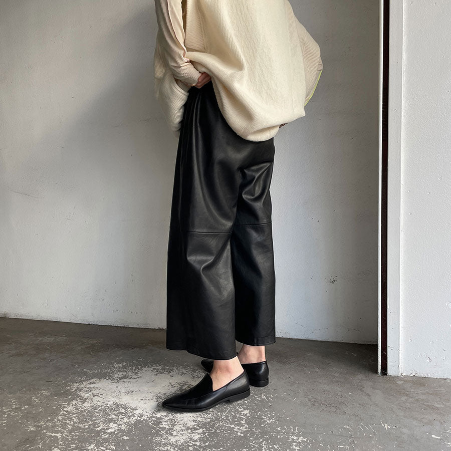 【特価】 IIROT/イロット】Aynthetic Leather 020-022-WP50 Pant Cropped パンツ