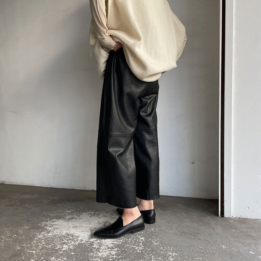 IIROT/イロット】Aynthetic Leather Cropped Pant 020-022-WP50の通販