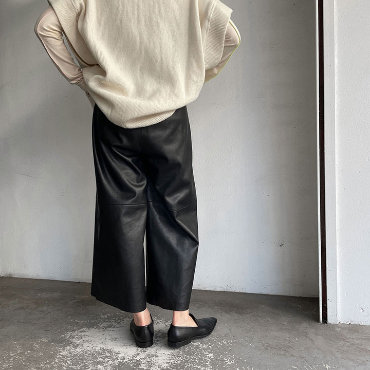 IIROT/イロット】Aynthetic Leather Cropped Pant 020-022-WP50